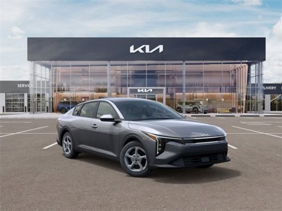 New 2025 Kia K4 LXS