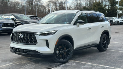New 2025 INFINITI QX60 Luxe w/ Black Edition