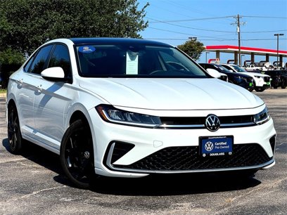 Certified 2025 Volkswagen Jetta SE