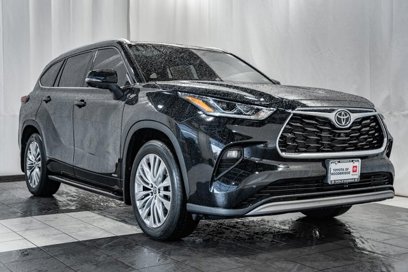 Used 2025 Toyota Highlander Platinum