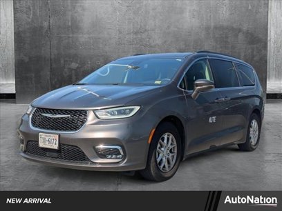 Used 2022 Chrysler Pacifica Touring-L