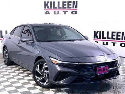 Used 2024 Hyundai Elantra SEL w/ Convenience Package