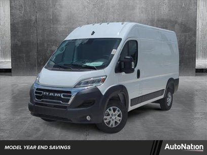 New 2024 RAM ProMaster 2500 w/ Quick Order Package 22G SLT