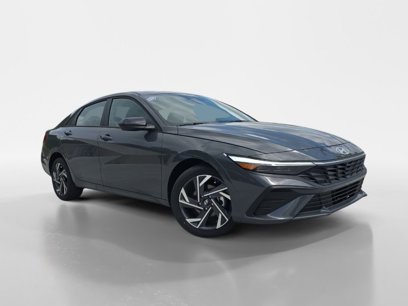 New 2025 Hyundai Elantra SEL