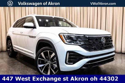 New 2024 Volkswagen Atlas Cross Sport SEL Premium R-Line