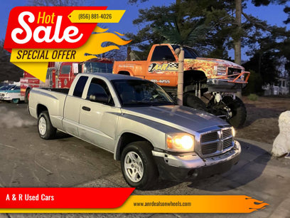 Used 2005 Dodge Dakota SLT