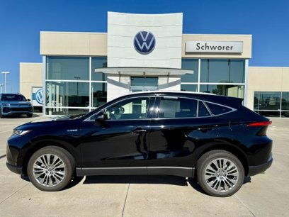 Used 2021 Toyota Venza XLE w/ Softex Package