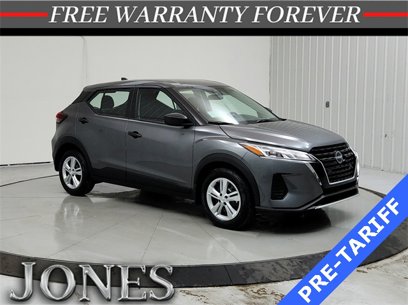 New 2025 Nissan Kicks Play S