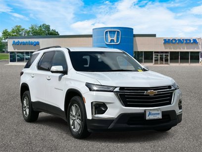 Used 2023 Chevrolet Traverse LT