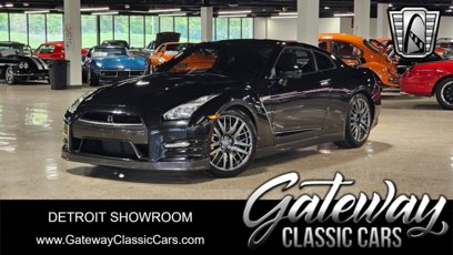 Used 2016 Nissan GT-R Premium