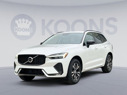 New 2025 Volvo XC60 B5 Core w/ Climate Package