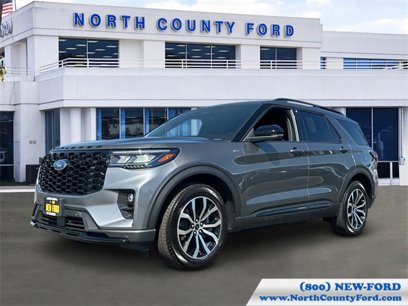 New 2025 Ford Explorer ST-Line w/ Premium Package