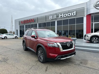 New 2025 Nissan Pathfinder SL w/ SL Premium Package