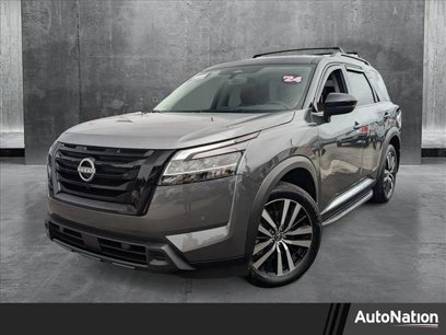 Used 2024 Nissan Pathfinder Platinum w/ Cargo Package