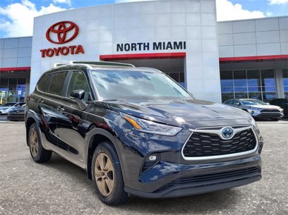 Used 2023 Toyota Highlander Bronze Edition
