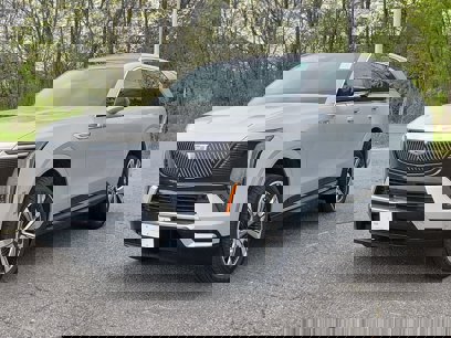 New 2025 Cadillac Escalade IQ Luxury 2