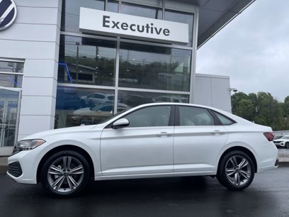 Certified 2024 Volkswagen Jetta SE w/ Panoramic Sunroof Package