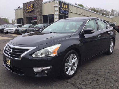 Used 2014 Nissan Altima 2.5 SL w/ Technology Package