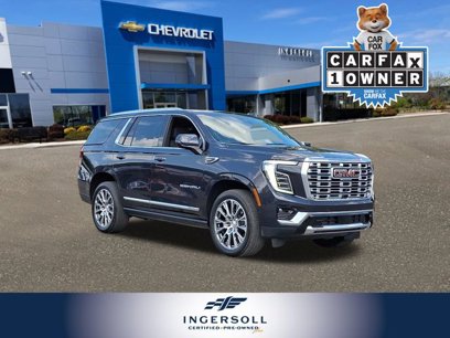 Used 2025 GMC Yukon Denali w/ Sun & Power Step Package