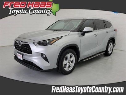 Used 2022 Toyota Highlander LE