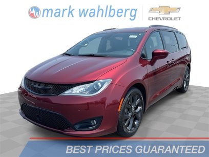 Used 2020 Chrysler Pacifica Touring-L Plus