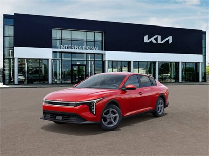 New 2025 Kia K4 LXS