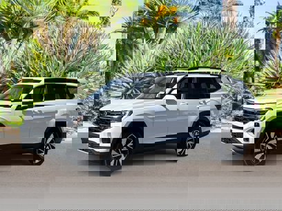 New 2025 Volkswagen Atlas SE