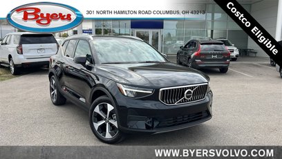 New 2025 Volvo XC40 B5 Core w/ Protection Package Premier