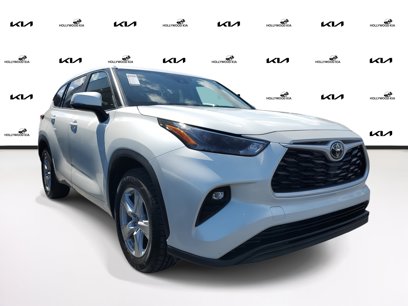 Used 2023 Toyota Highlander L