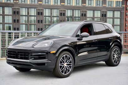 New 2025 Porsche Cayenne