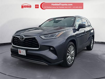 Certified 2022 Toyota Highlander Platinum