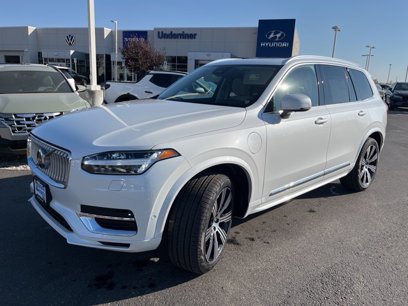 New 2025 Volvo XC90 T8 Plus w/ Protection Package Premier