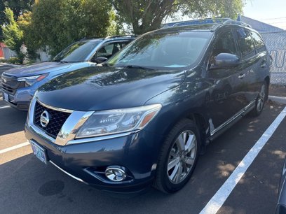 Used 2015 Nissan Pathfinder Platinum w/ Family Entertainment Package