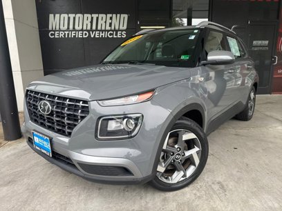 Used 2022 Hyundai Venue SEL w/ Cargo Package