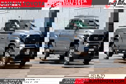 New 2025 Toyota Tacoma SR5