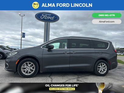 Used 2021 Chrysler Pacifica Touring-L
