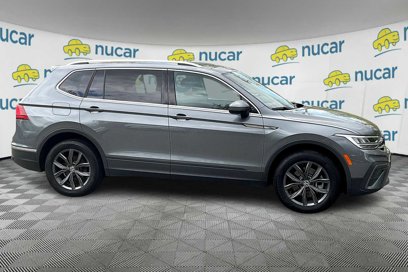 Certified 2022 Volkswagen Tiguan SE