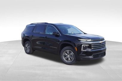 New 2025 Chevrolet Traverse LT w/ Driver Confidence Package