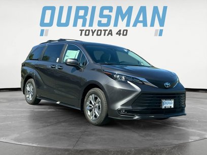 New 2025 Toyota Sienna XLE
