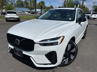 New 2025 Volvo XC60 T8 Plus w/ Protection Package Premier