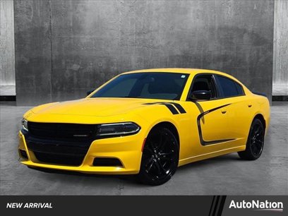 Used 2017 Dodge Charger SE w/ Blacktop Package