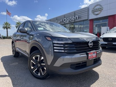 New 2025 Nissan Kicks SV