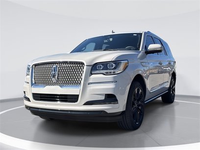 Used 2024 Lincoln Navigator Reserve w/ Monochromatic Package