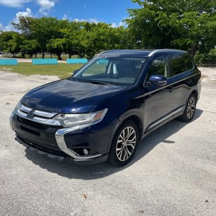 Used 2017 Mitsubishi Outlander SE