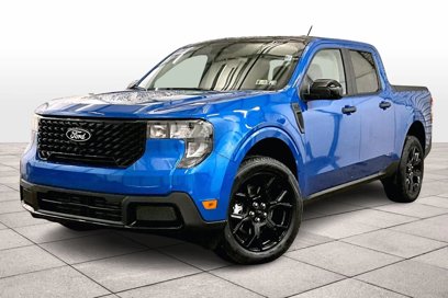 New 2025 Ford Maverick XLT w/ Black Appearance Package