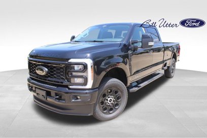 New 2025 Ford F350 Lariat w/ Black Appearance Package