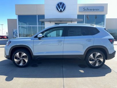 New 2025 Volkswagen Taos SE