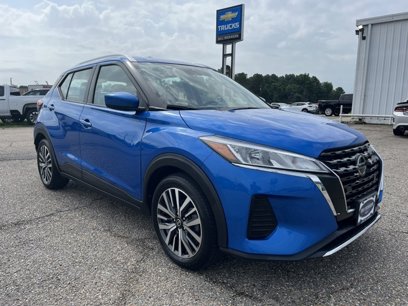 Used 2021 Nissan Kicks SV