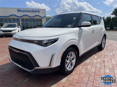 Used 2024 Kia Soul LX w/ Option Group 015