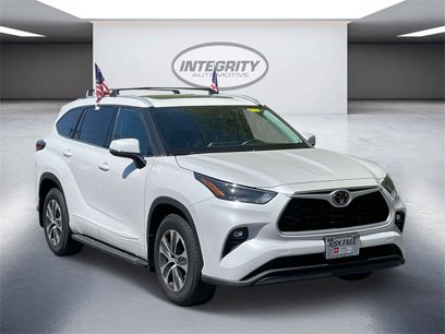 Used 2022 Toyota Highlander XLE